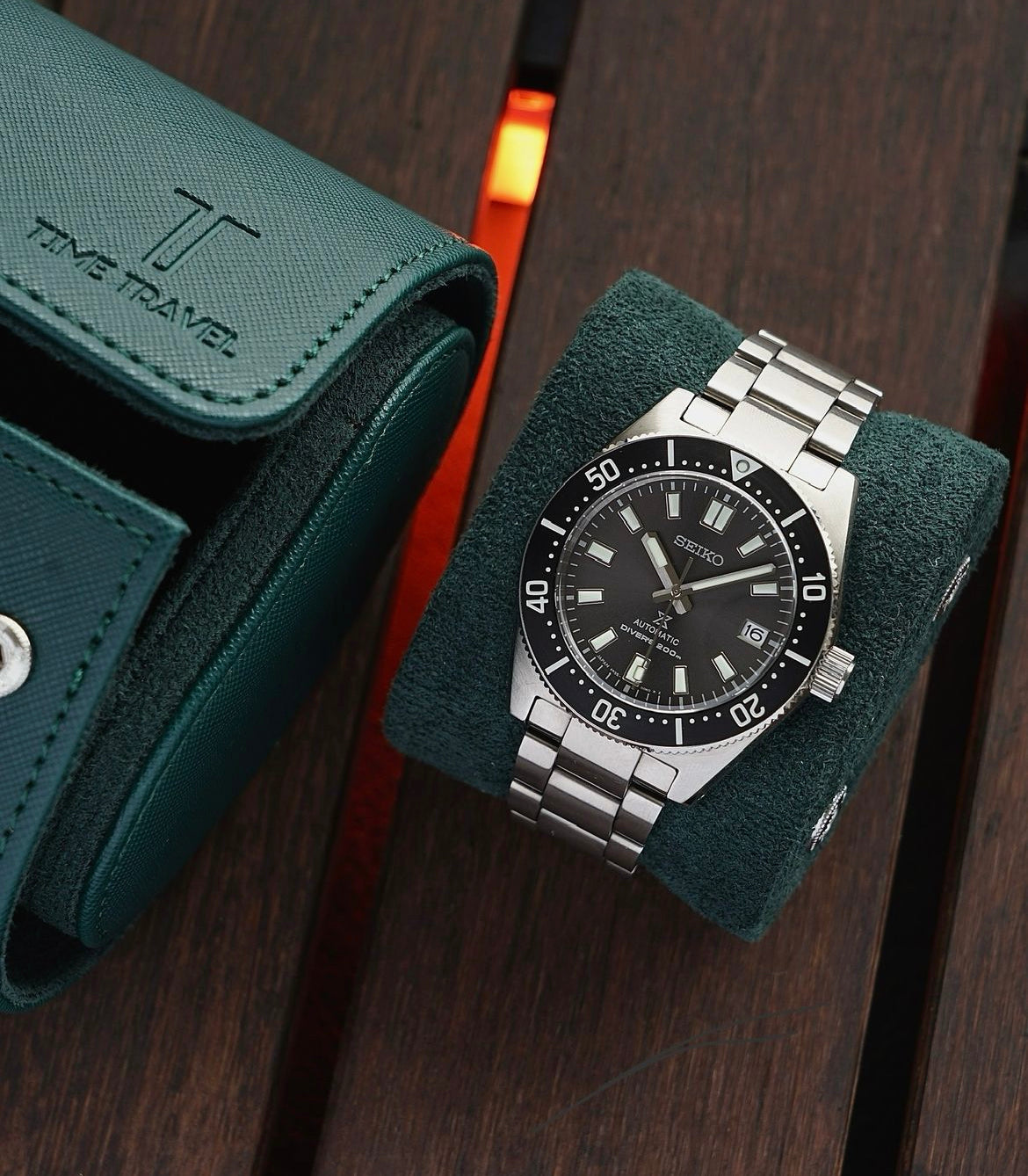 Fiji Watch Roll